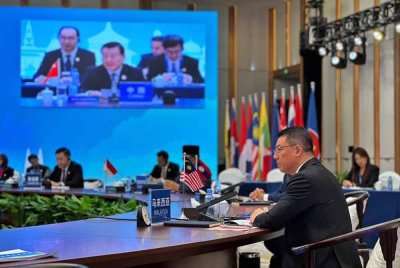 Kor Ming berucap pada ASEAN–China Ministerial Roundtable on Construction 2025, di Guilin, China.