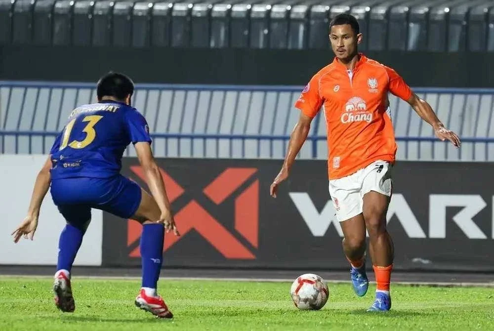DPMM mahu mendapatkan Faiq (kanan) untuk memperkuatkan pasukan itu musim depan. Foto Ratchaburi FC