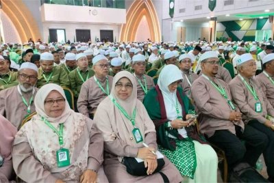 Perwakilan yang hadir menyokong sebulat suara usul dibentangkan di Kompleks Pas Kedah, Alor Setar pada Selasa.