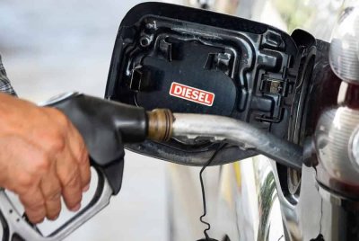 OKS didakwa terlibat dalam urus niaga minyak diesel bersubsidi nelayan di sekitar Bagan Sekinchan pada 2024. Gambar hiasan