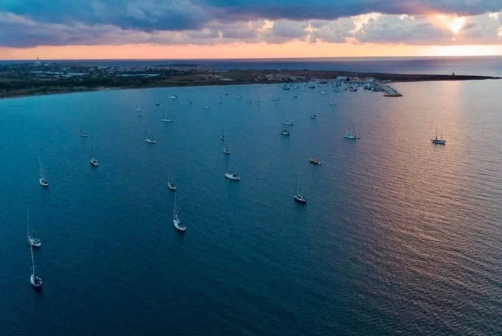 Foto dari udara kedudukan semua kapal GSF di Portopolo, Itali sebelum berlayar ke Gaza.