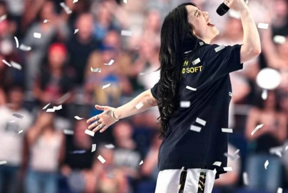 Billie Eilish semasa membuat persembahan. Foto Agensi