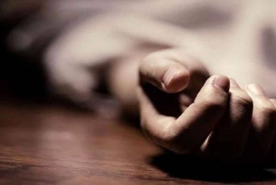 Seorang pemuda memukul bapanya hingga maut kerana tidak mendapat wang untuk membayar yuran peperiksaan di India. Foto NDTV