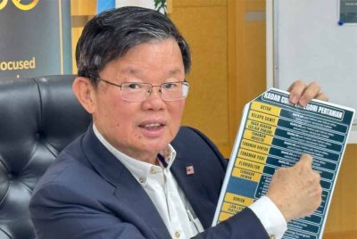 Kon Yeow umum kadar baharu kenaikan cukai tanah dalam sidang media di pejabatnya pada Jumaat.