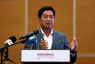 Azam ketika berucap pada majlis Perasmian Penutup Persidangan Penyelidikan Governans, Integriti dan Anti Rasuah Peringkat Kebangsaan kali ke-4 di Pusat Konvensyen Movenpick KLIA pada Jumaat. Foto Bernama