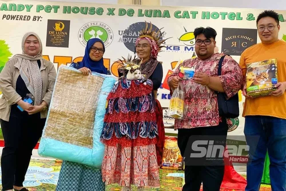 Dengan adanya pertandingan seperti ini, ia bukan sahaja meraikan pencinta kucing, malah mendidik mereka bahawa bidang kucing boleh dijadikan kerjaya sama ada sebagai pendandan, juri dan banyak lagi.
Foto: SINAR HARIAN/HAZELEN LIANA KAMARUDIN