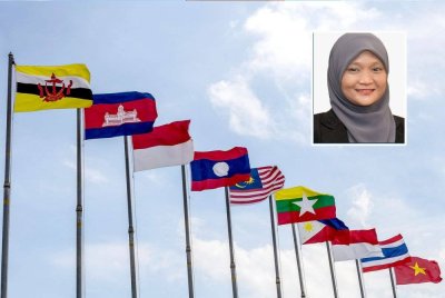 ASEAN sentiasa berpegang dengan prinsip konsensus dan tidak campur tangan. Gambar kecil: Norliza