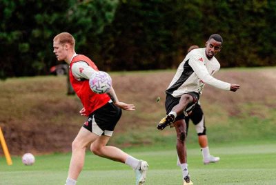 Isak mungkin diturunkan Slot berdepan Everton dalam Derbi Merseyside EPL.