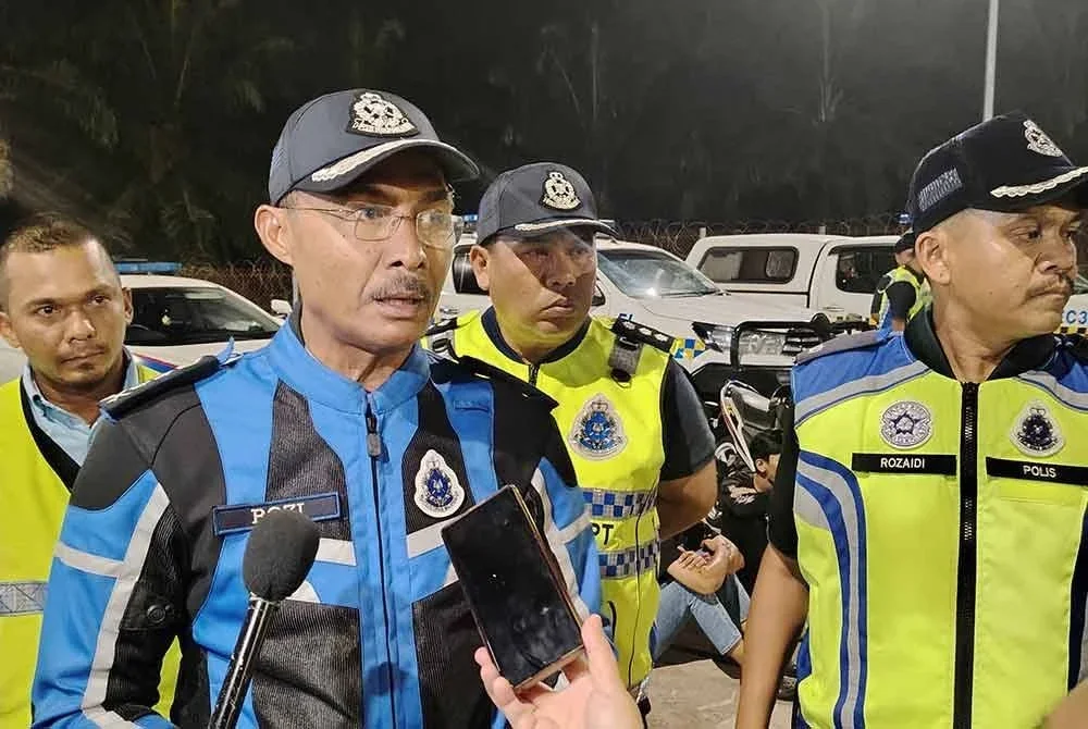 Mohd Rozi ketika ditemui pemberita selepas Op Motosikal di R&R Seremban. Foto Sinar Harian