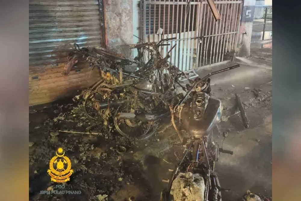 Kebakaran turut memusnahkan 21 buah motosikal dengan kadar kemusnahan dianggarkan sebanyak 80 peratus