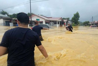 Jumlah mangsa banjir di Sabah menurun kepada 439 orang pagi ini manakala di Sarawak kekal 17 orang. - Gambar hiasan