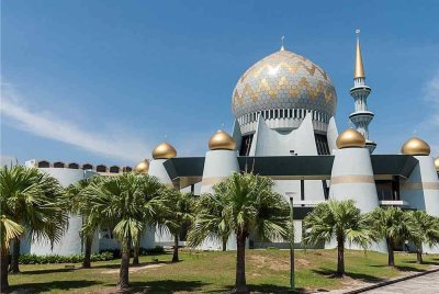 Sabah mencatatkan 1,127 buah masjid, terbanyak di negara ini.