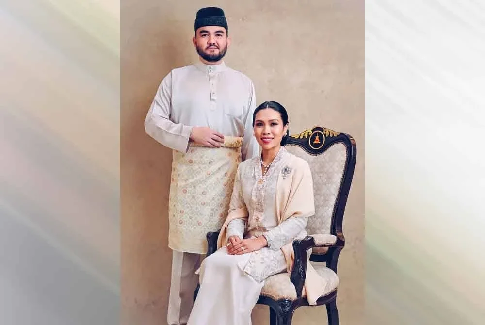 Tengku Amir Shah dan Cik Afzaa Fadini bakal melangsungkan pernikahan mereka pada 2 Oktober depan.