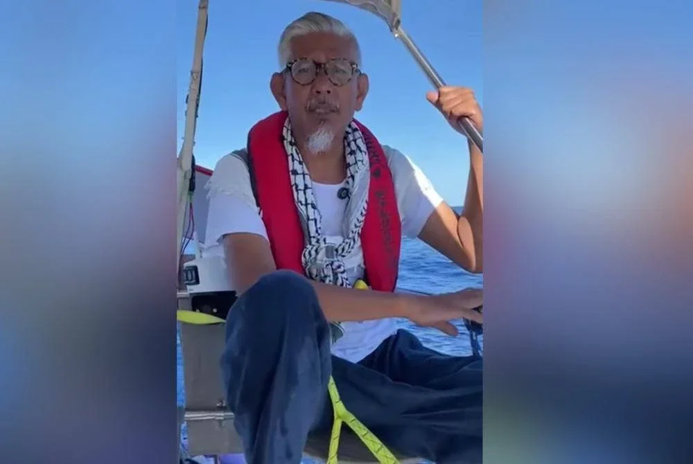 Tangkap layar hantaran video Zainal di Facebook pada Isnin.