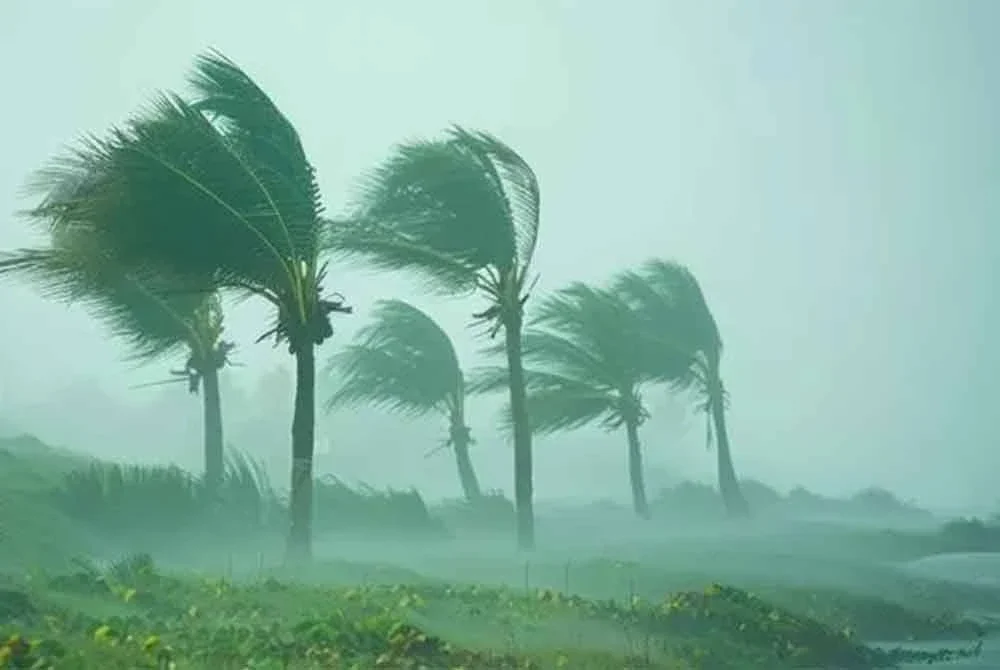 Jabatan Meteorologi Malaysia (MetMalaysia) telah mengeluarkan amaran ribut petir awal pagi ini melibatkan beberapa kawasan di dua negeri.