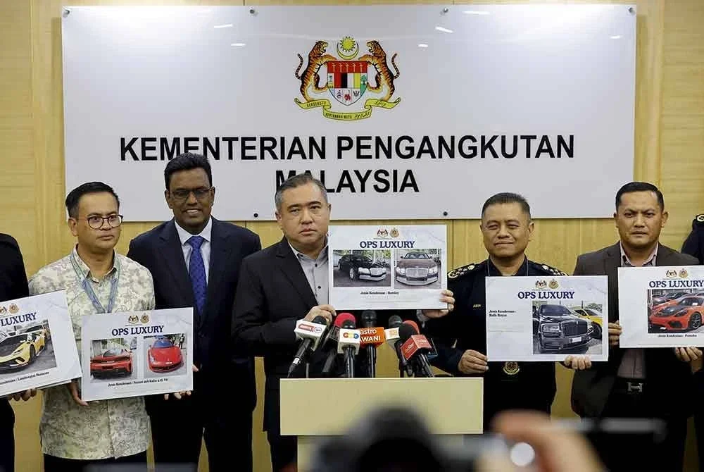 Anthony turut mengulas mengenai ‘Ops Luxury’ pada sidang media berhubung perkembangan terkini pembaharuan lesen memandu di Kementerian Pengangkutan pada Rabu. Foto Bernama