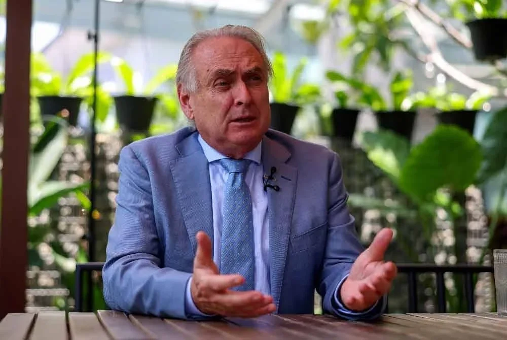 Don Farrell berkata, Australia kini mempergiat usaha untuk memperkukuh hubungan ekonomi dan perdagangan dengan negara-negara Asia Tenggara. Foto Bernama