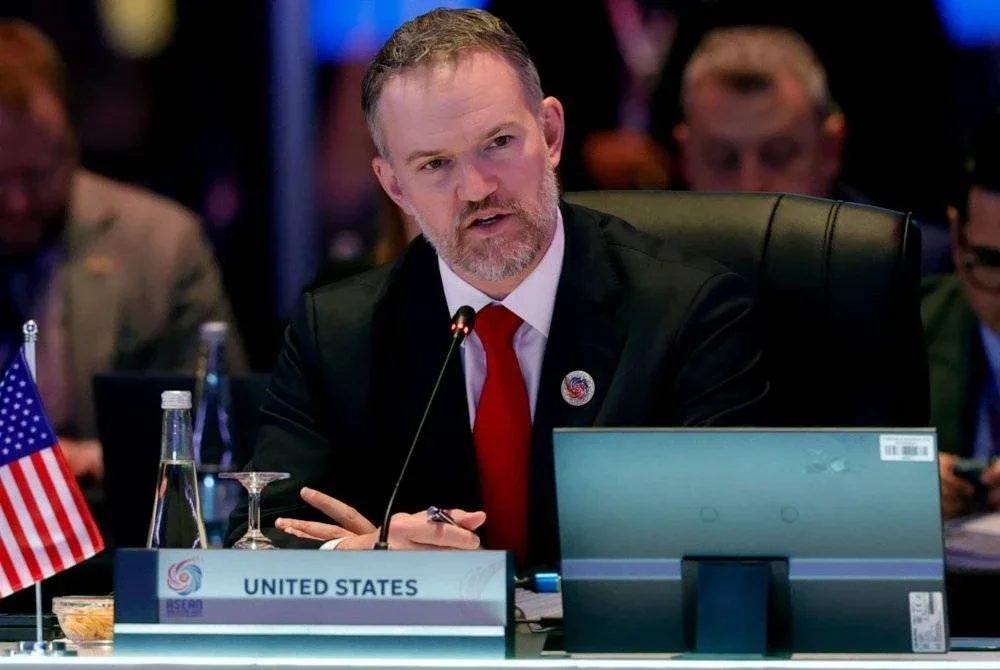 Jamieson Greer berucap pada Mesyuarat AEM yang berlangsung di MITEC pada Rabu. Foto Bernama