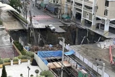 Insiden berlaku sekitar jam 7.13 pagi waktu tempatan, dengan kawasan mendap dianggarkan berukuran 30 meter lebar dan 30 meter panjang. -Agensi