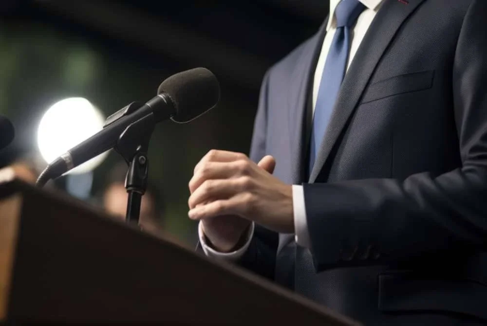 Pemimpin yang baik bukan sahaja bijak menyusun strategi tetapi amanah dan berintegriti. Gambar hiasan 123rf.