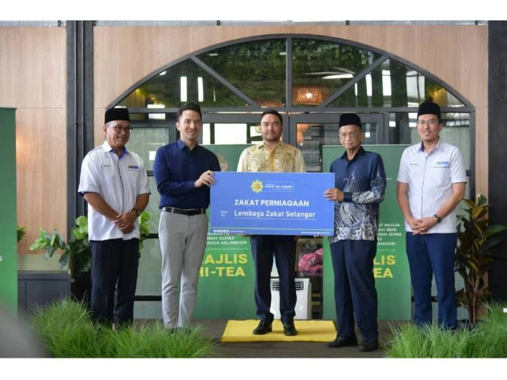 V'Asia Cosmetic & Healthcare atau dikenali sebagai Aura One Resources (M) Sdn Bhd antara syarikat yang konsisten tunai zakat membantu asnaf di Selangor.