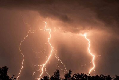 Amaran ribut petir merupakan amaran jangka pendek dan hanya sah dalam tempoh tidak melebihi enam jam bagi setiap keluaran.