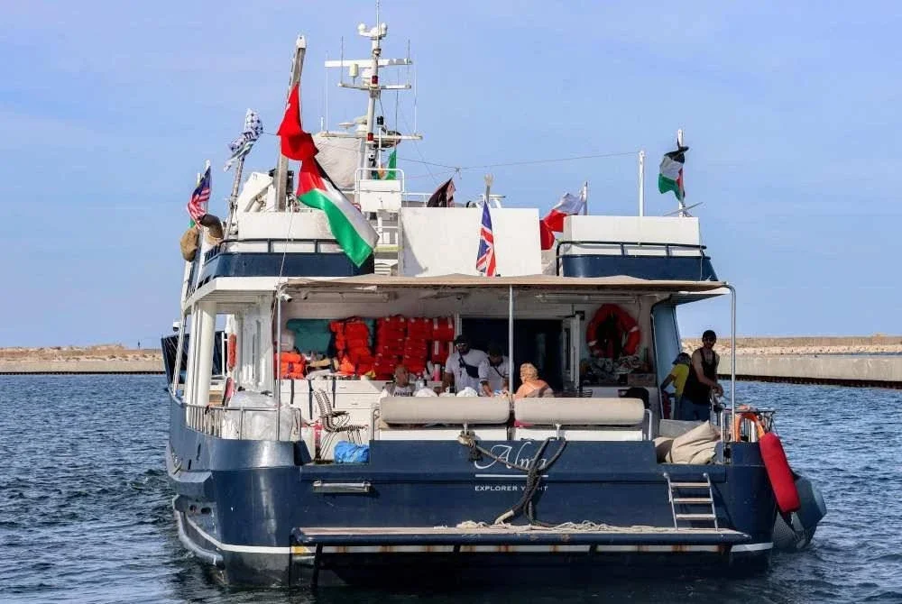 Antara bot yang menyertai Global Sumud Flotilla berlepas dari pelabuhan Bizerte di utara Tunisia menuju ke Semenanjung Gaza. Foto AFP