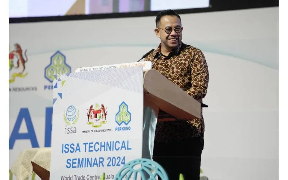 Steven Sim bangga apabila Malaysia menjadi antara yang terawal di dunia menggubal undang-undang khusus bagi melindungi pekerja gig.