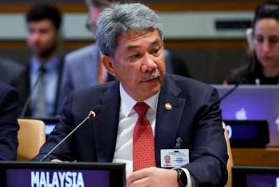 Mohamad pada Mesyuarat Peringkat Menteri bagi menyokong PBB untuk pelarian Palestin (UNRWA) yang diadakan di luar Sesi ke-80 Perhimpunan Agung PBB (UNGA), pada Khamis. Foto Bernama