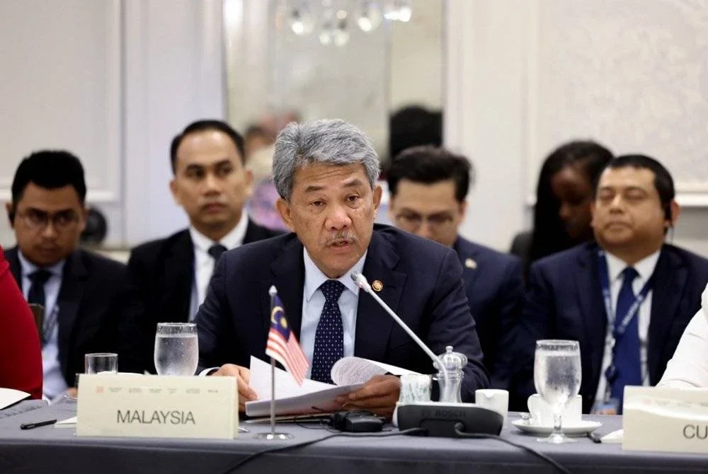 Mohamad ketika menyampaikan ucapan khas pada Mesyuarat Peringkat Menteri Kumpulan The Hague mengenai Palestin yang diadakan di luar sidang Sesi ke-80 UNGA pada Jumaat. Foto Bernama