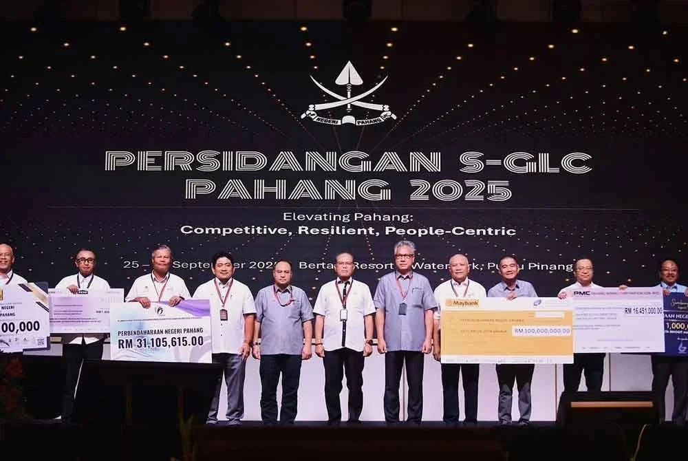 Wan Rosdy menyaksikan penyampaian sumbangan berjumlah RM291.76 juta daripada 10 syarikat berkaitan kerajaan negeri (S-GLC) serta badan berkanun negeri itu pada Persidangan S-GLC di Bertam Resort pada Sabtu.