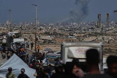 Sekurang-kurangnya 13 mangsa dilaporkan terbunuh ketika cuba mendapatkan bantuan makanan dari pusat agihan Gaza Humanitarian Foundation. - Foto fail AP