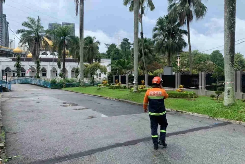 DBKL menafikan dakwaan insiden banjir kilat di Universiti Malaya yang tular di TikTok.