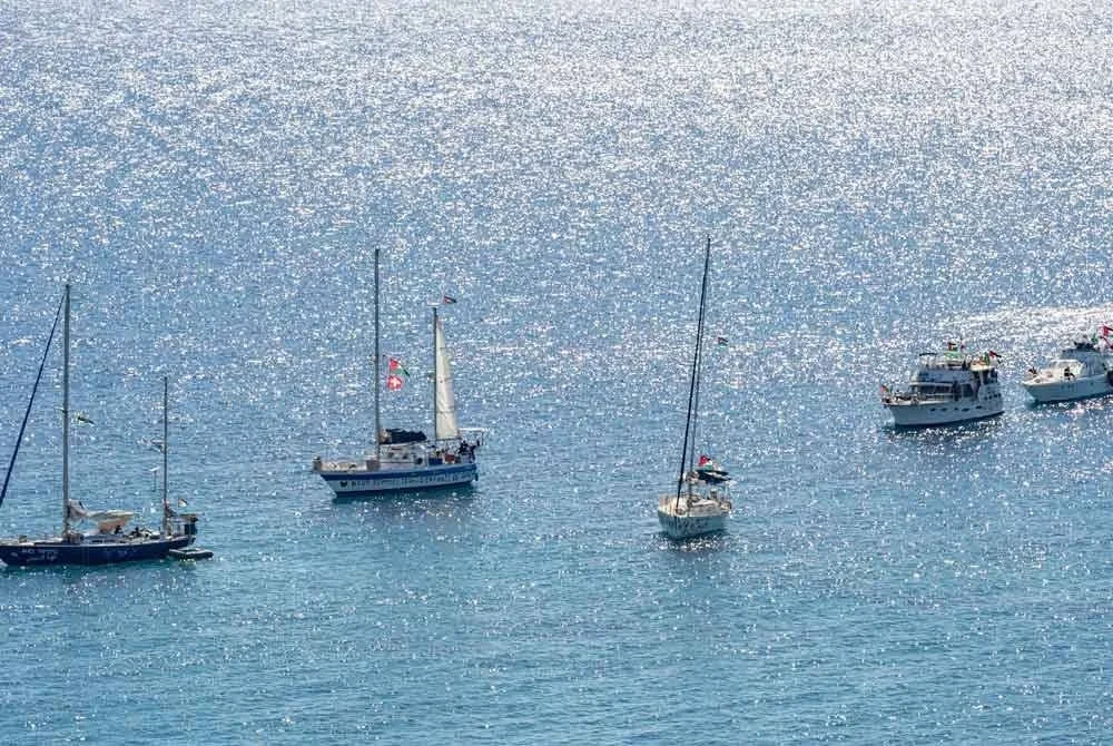 Flotila bantuan Global Sumud ke Gaza tiba di perairan utara Marsa Matrouh di pantai Mediterranean Mesir. Foto fail AFP