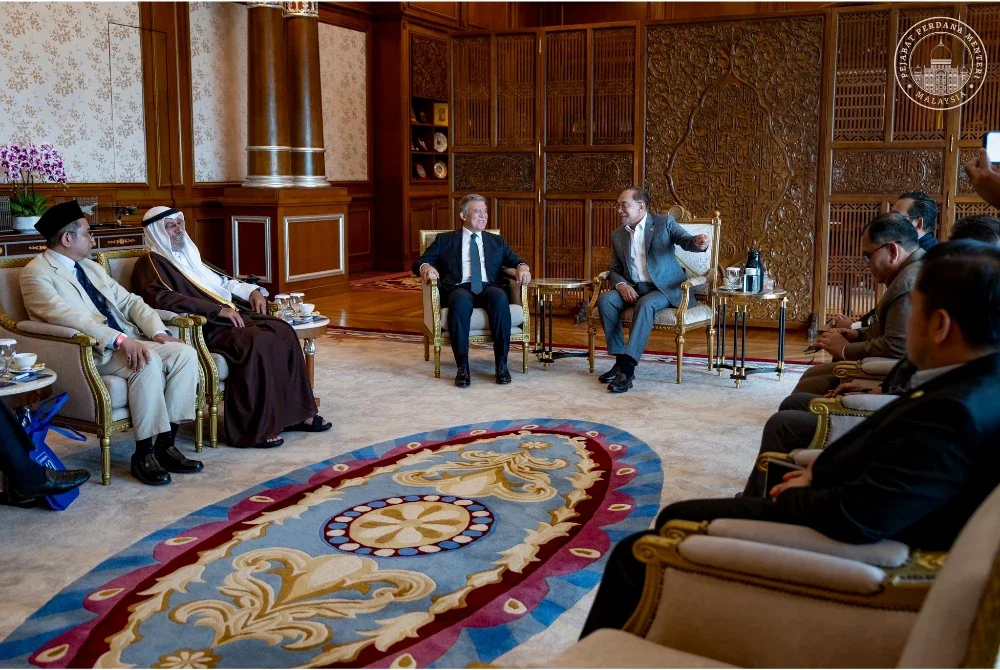 Anwar semasa sesi minum petang bersama delegasi Turkiye di Putrajaya. 29 September 2025. Foto AFIQ HAMBALI/Pejabat Perdana Menteri