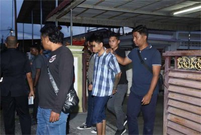 Seorang wanita ditemui mati disyaki dibunuh dan polis telah membuat tangkapan ke atas suaminya. 