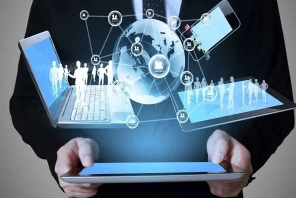 Terlalu bergantung kepada teknologi menyebabkan ramai hilang kemahiran asas yang pernah dimiliki. Gambar hiasan