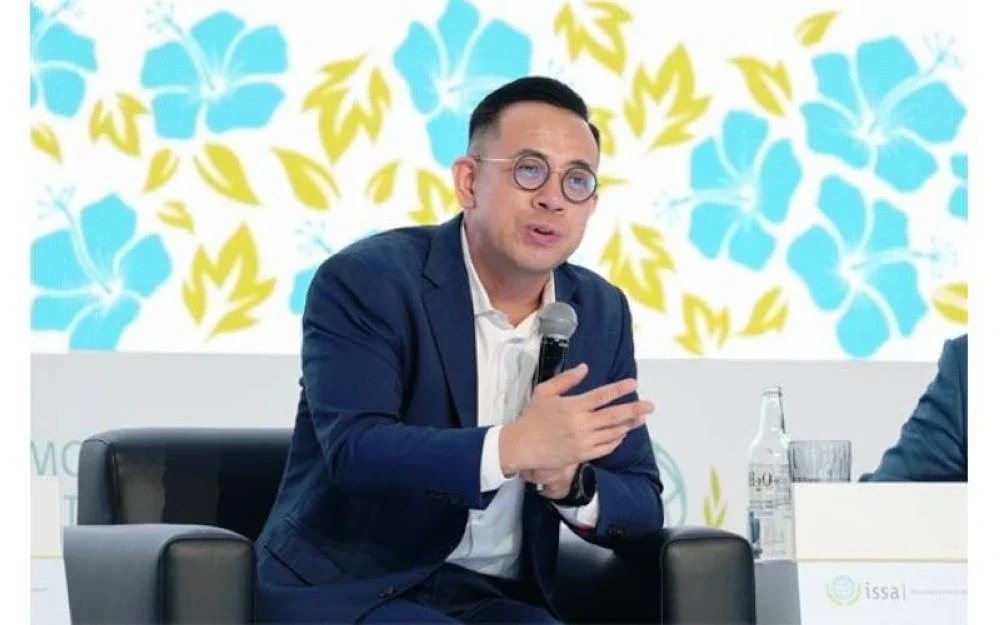 Kewibawaan Steven Sim dalam membicarakan kebersamaan perjuangannya dalam perlindungan sosial di pentas global.