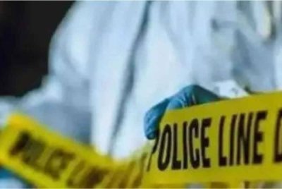 Suspek membungkus mayat anaknya dalam karung terpal dan membuangnya ke dalam sungai. Gambar hiasan