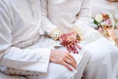 KENDURI kahwin atau walimatulurus dianjurkan bukan hanya untuk meraikan pasangan, tetapi turut menjadi wasilah menghebahkan pernikahan agar terhindar daripada fitnah. -Gambar hiasan/ Foto: CANVA