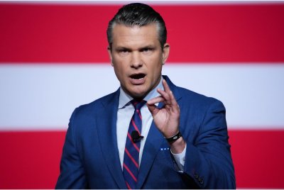 Hegseth mengeluarkan memo memberi tempoh selama 60 hari untuk merangka pelan pelaksanaan bagi dasar dandanan baharu. - Foto Agensi