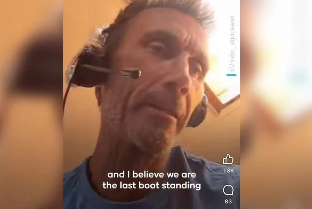 Cameron ketika memaklumkan kapal Marinette yang dinaikinya masih meneruskan perjalanan ke pantai Gaza.