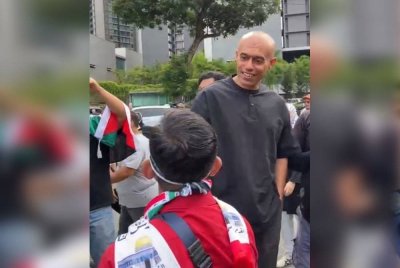 Altimet hadir Himpunan Sumud Flotilla di Kedutaan AS, Kuala Lumpur pada Khamis.