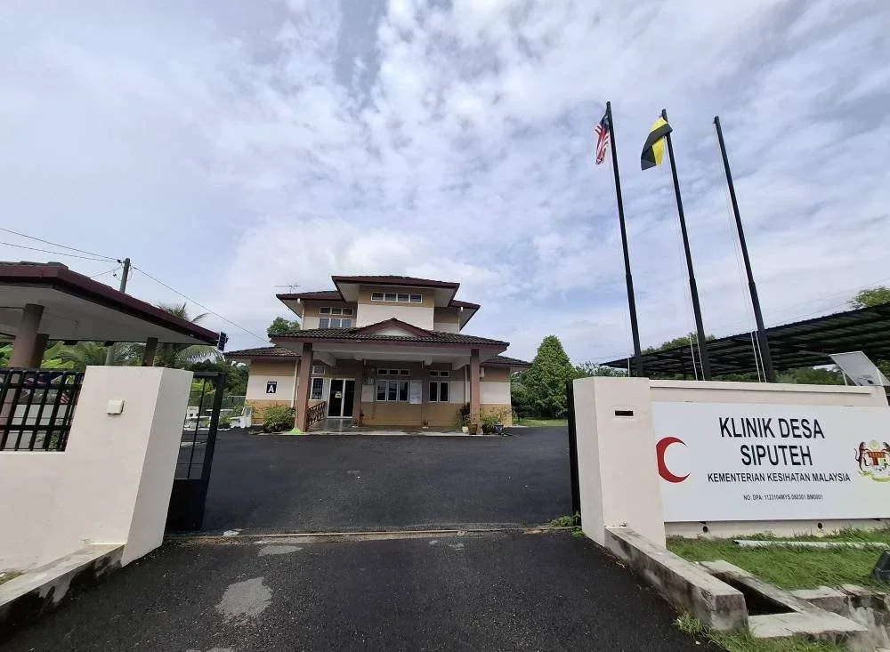 Klinik Desa Siputeh yang sebelum ini bangunan kayu digantikan dengan fasiliti moden yang lebih praktikal.