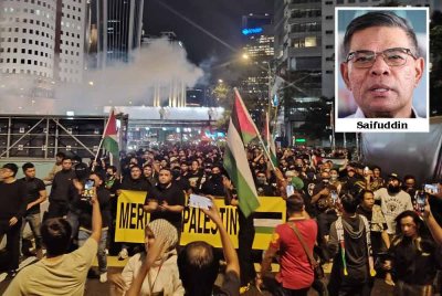 Orang ramai yang berhimpun mengutuk tindakan Israel menahan misi kemanusiaan Global Sumud Flotilla ke Gaza dinasihatkan agar menghormati undang-undang dan memberi kerjasama kepada pihak berkuasa.