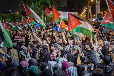Sukarelawan GSF, termasuk 23 rakyat Malaysia yang ditahan tentera Israel terus menerima kekuatan melalui doa serta solidariti masyarakat global. Foto Bernama