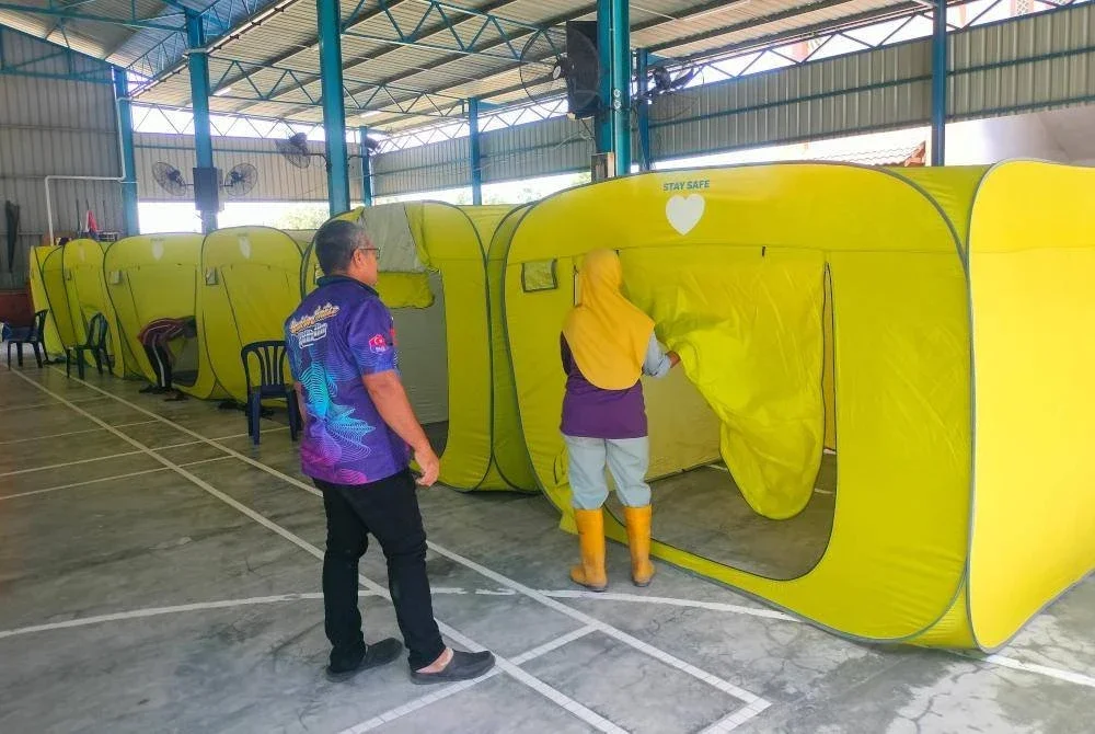 PPS SK Melayu Raya kini menempatkan mangsa banjir dari beberapa kampung di Pekan Nanas.