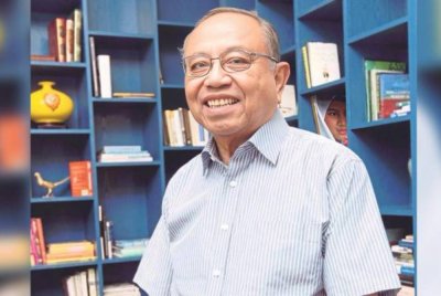 Shamsuddin memulakan prosiding undang-undang di Mahkamah Tinggi Kuala Lumpur pada Jumaat terhadap anak-anaknya, Shahril dan Shahriman serta Brothers Capital Sdn Bhd.