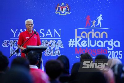Ismail Sabri ketika berucap pada Majlis Pelancaran Larian Keluarga Malaysia 2025 di Pickle Depot, Sentul pada Sabtu. Foto Sinar Harian MOHD HALIM ABDUL WAHID