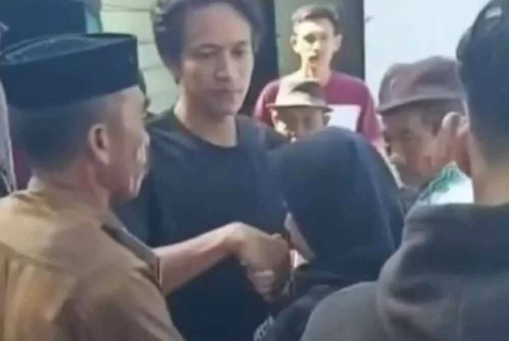 Adat Mosehe itu dilakukan secara damai tanpa berlaku sebarang pergaduhan. Foto Agensi